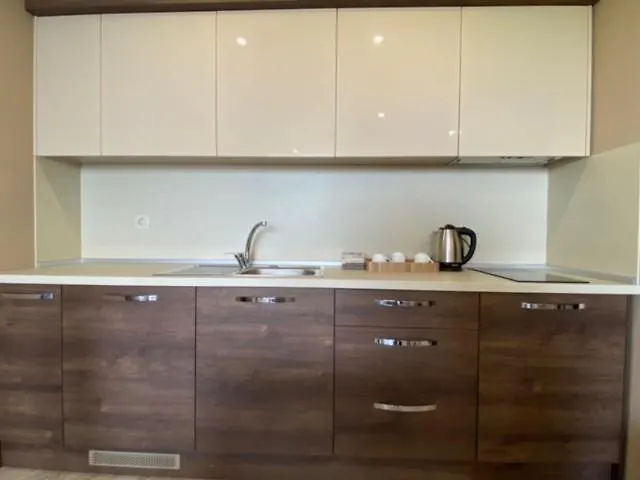 Paradiso 'b' 605 Private *